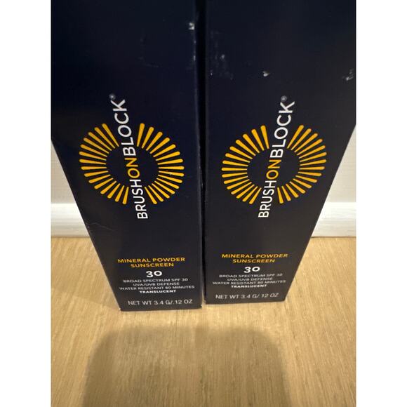 Brush On Block SPF 30 Mineral Powder Sunscreen Translucent  (Single) - Picture 2 of 4